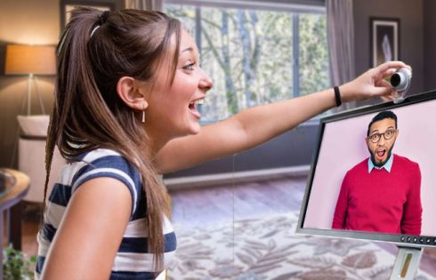 How Webcams in Online Teaching Are Changing The Game